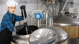 Head Brewer Politely Listens as Fourth Customer Mansplains Brewing Process to Her